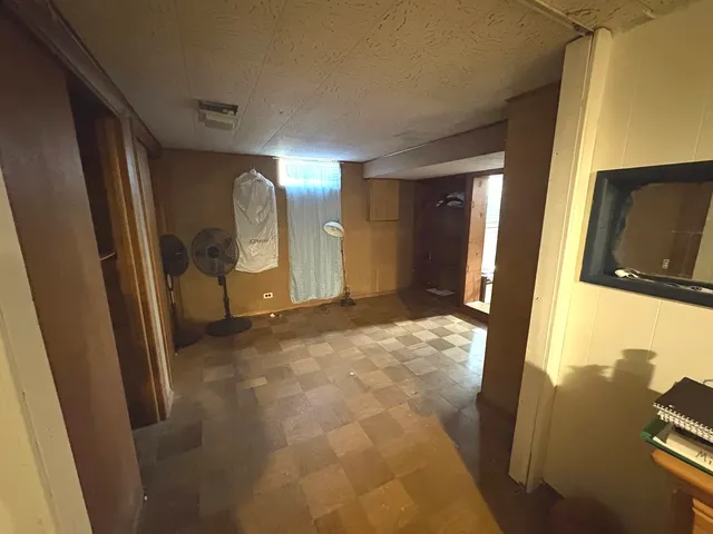 $365,000 | 631 Bent Street, Elgin, IL 60120