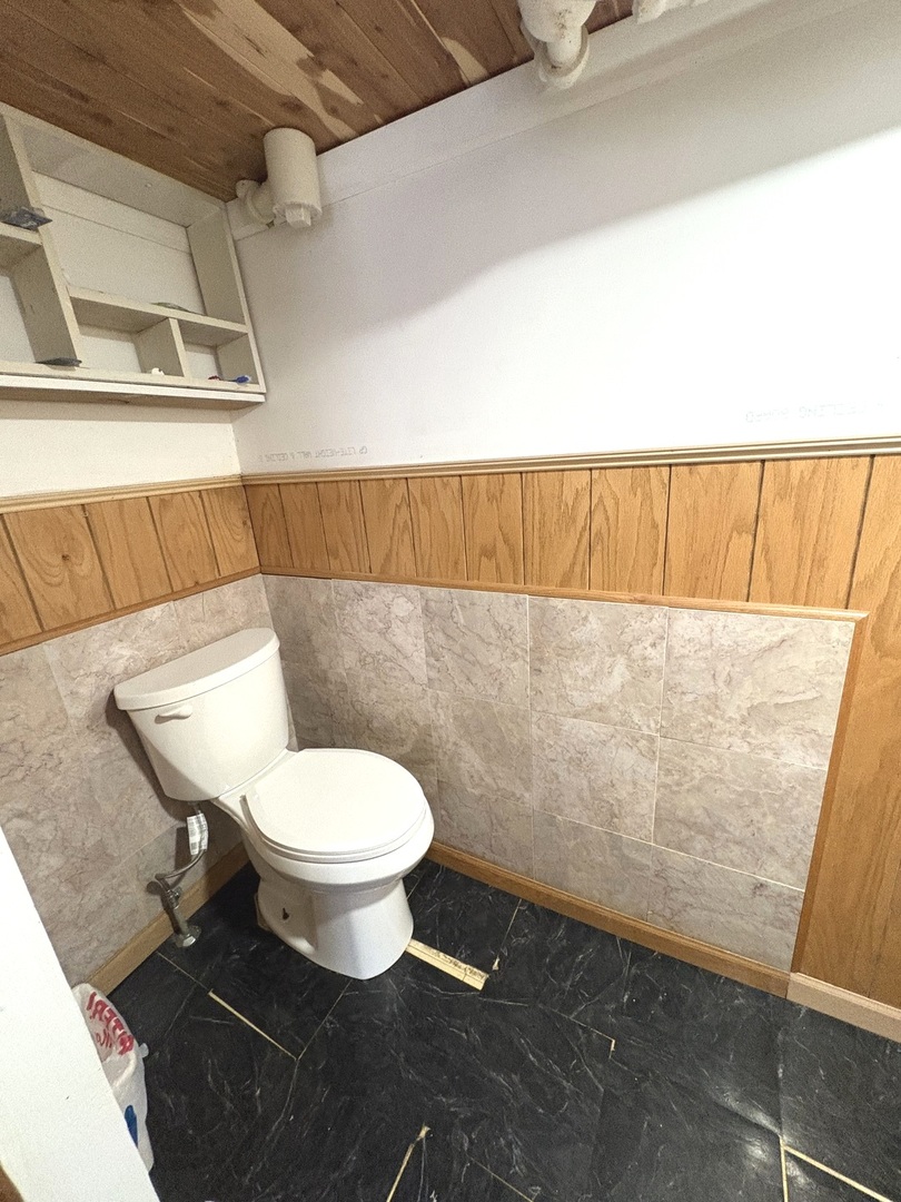 631 Bent Street Elgin, IL 60120 - Photo 37 of 43