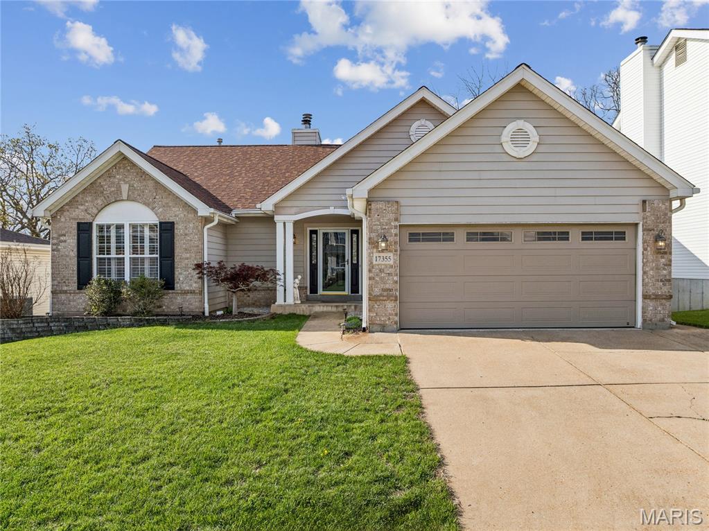 17355 Hilltop Ridge Drive Eureka, MO 63025 - Photo 2 of 37