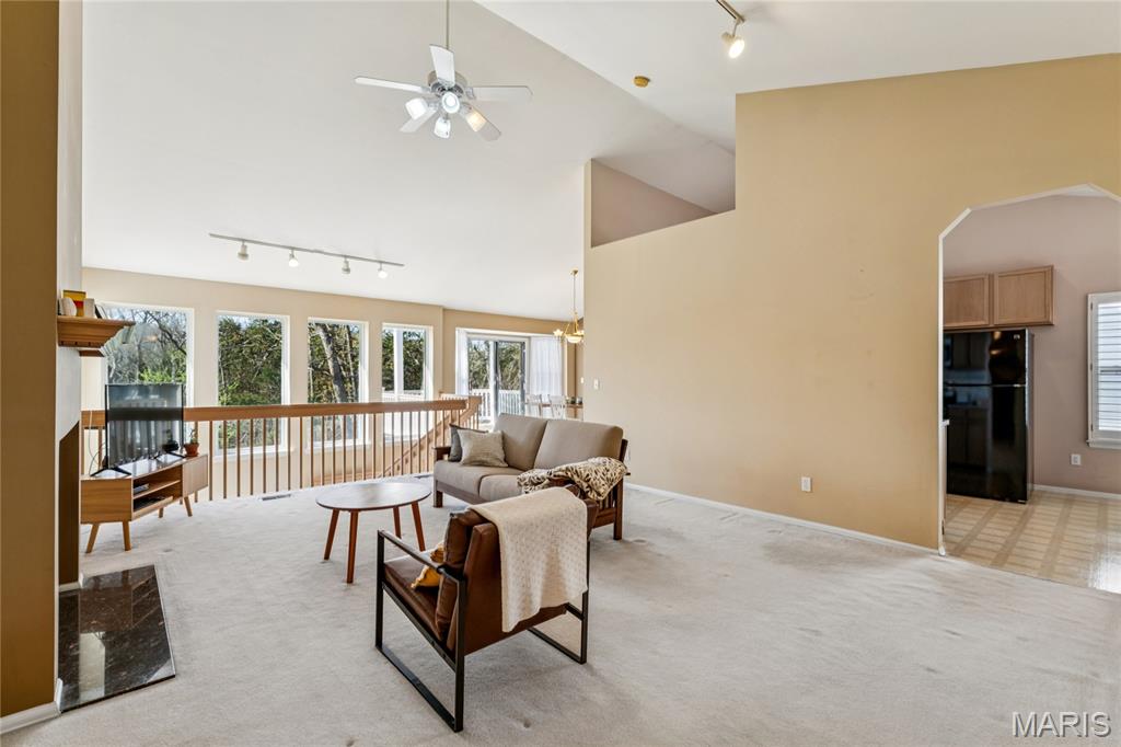 17355 Hilltop Ridge Drive Eureka, MO 63025 - Photo 6 of 37