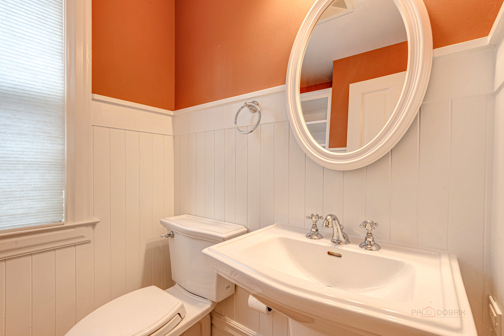 71 Washington Road Lake Forest, IL 60045 - Photo 16 of 39 a bathroom with a sink and mirror with toilet