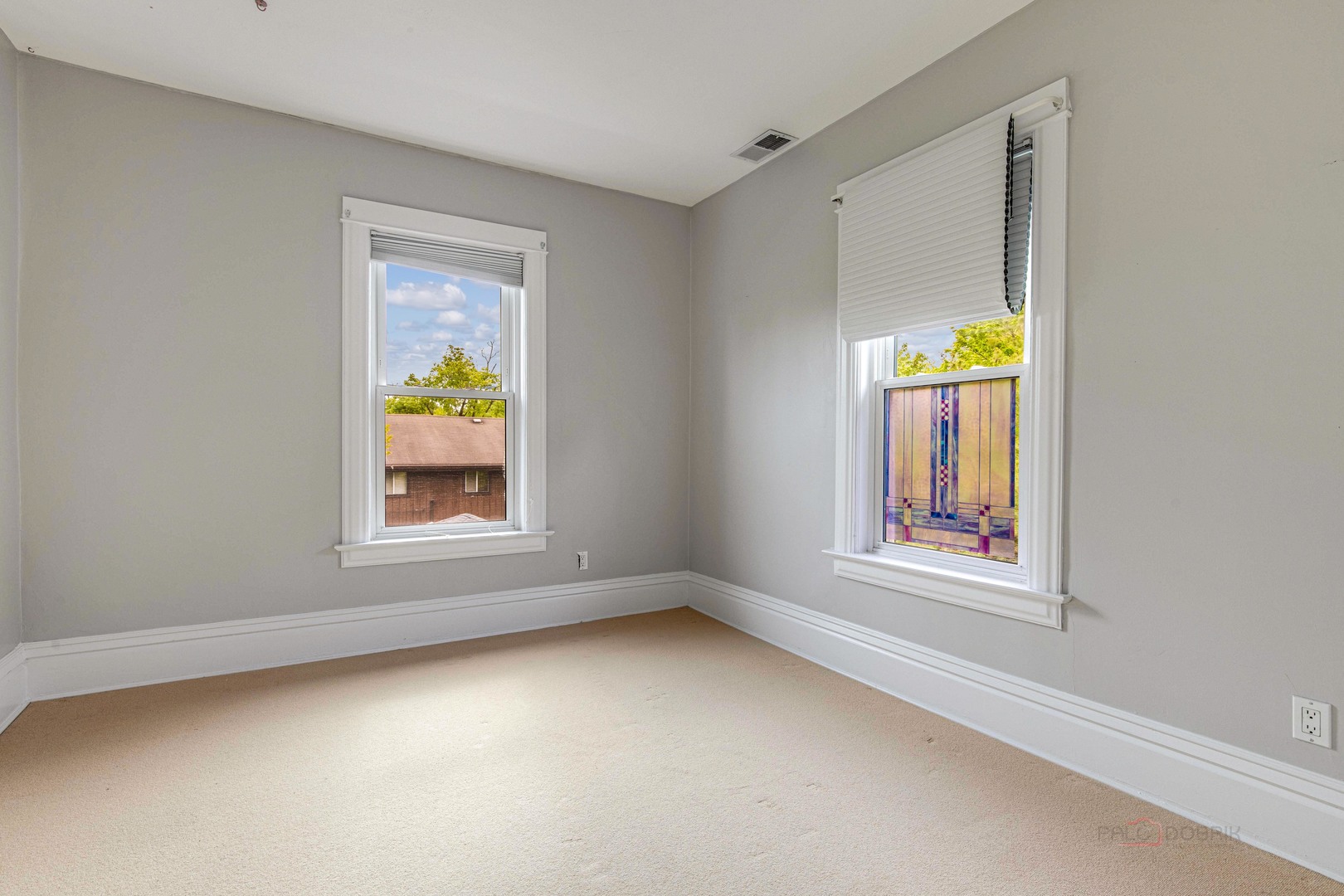 71 Washington Road Lake Forest, IL 60045 - Photo 25 of 39 an empty room with window and front door
