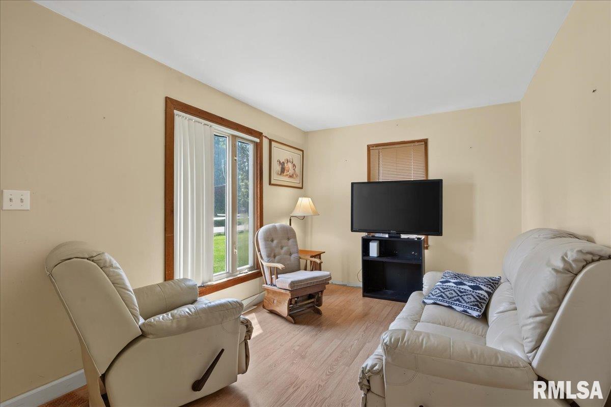 2827 South Walnut Street Springfield, IL 62704 - Photo 7 of 25