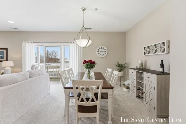 $369,900 | 917 West Savidge Street, Unit 1, Spring Lake, MI 49456