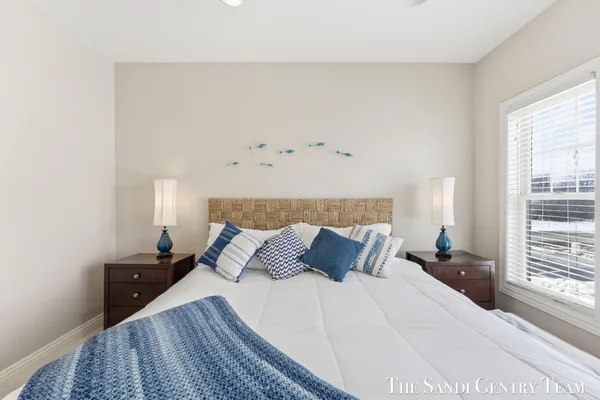 $369,900 | 917 West Savidge Street, Unit 1, Spring Lake, MI 49456