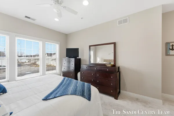 $369,900 | 917 West Savidge Street, Unit 1, Spring Lake, MI 49456