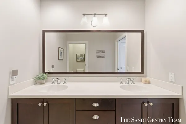 $369,900 | 917 West Savidge Street, Unit 1, Spring Lake, MI 49456