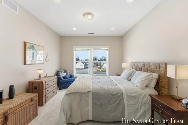 $369,900 | 917 West Savidge Street, Unit 1, Spring Lake, MI 49456