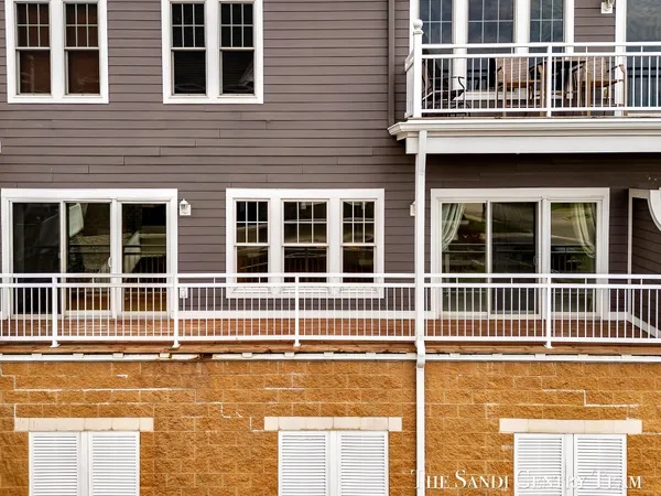 $369,900 | 917 West Savidge Street, Unit 1, Spring Lake, MI 49456