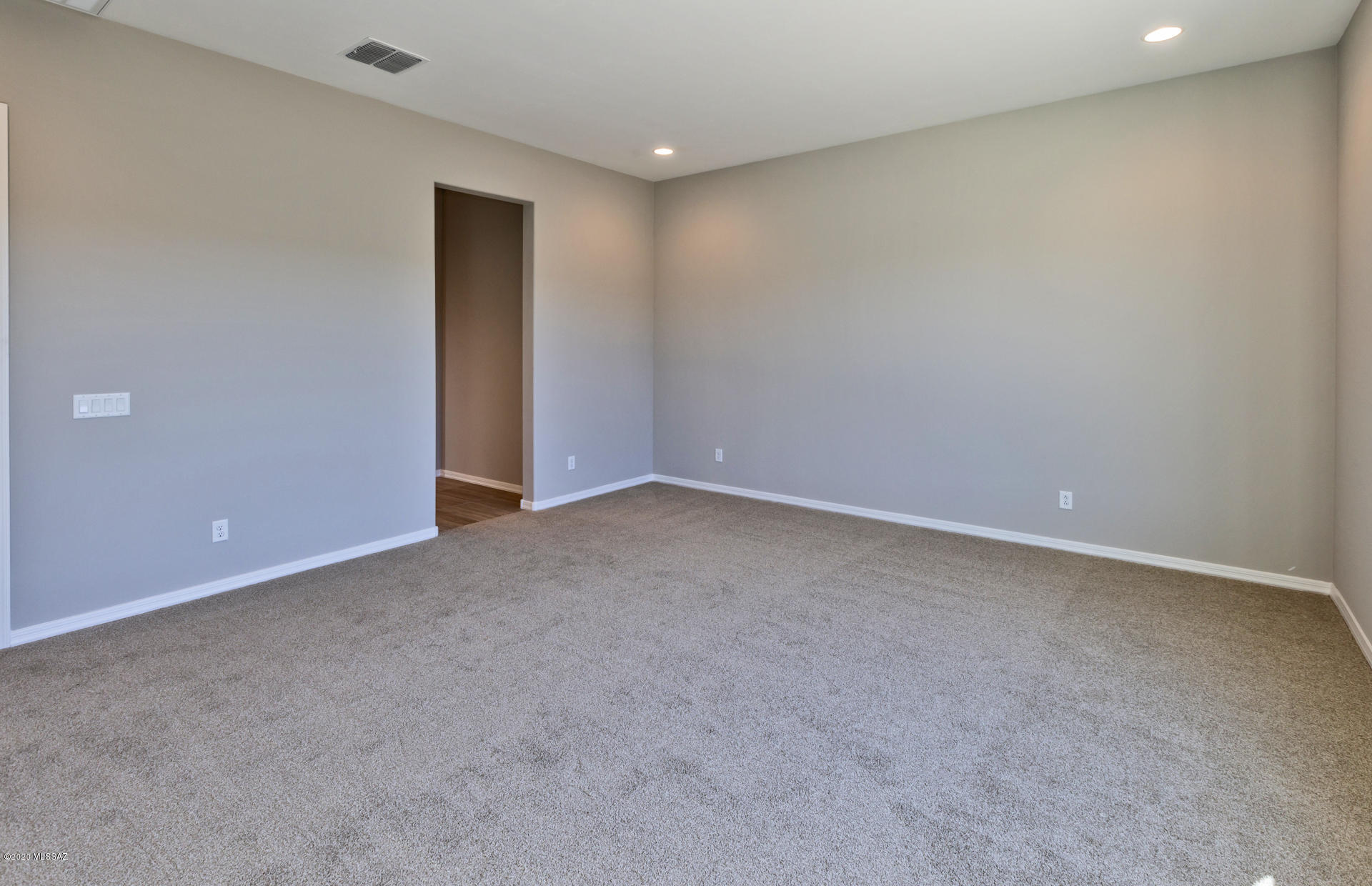 732 East Romsdalen Road Tucson, AZ 85755 - Photo 20 of 36
