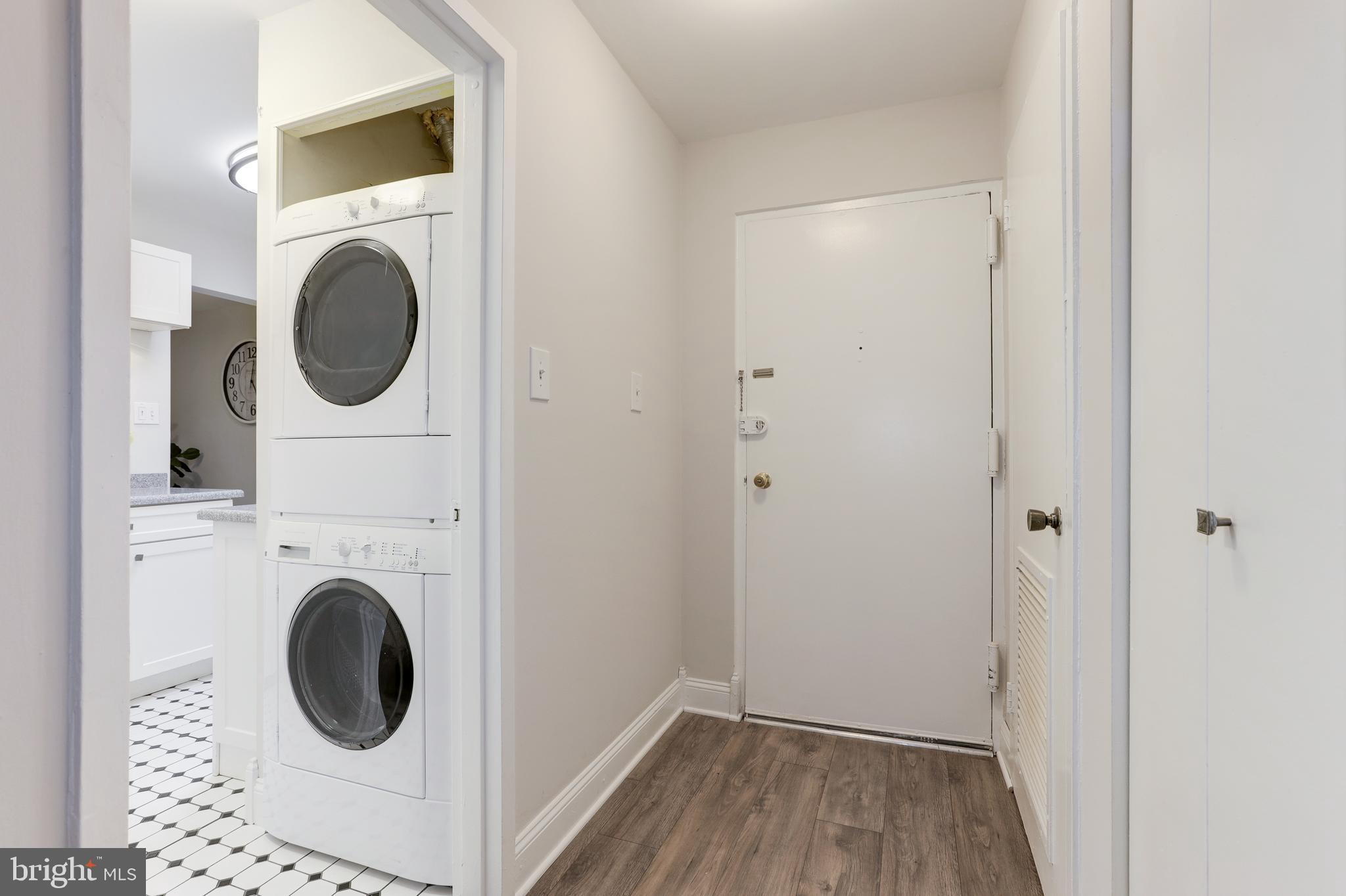 1439 Northgate Square, Unit 21B Reston, VA 20190 - Photo 2 of 27