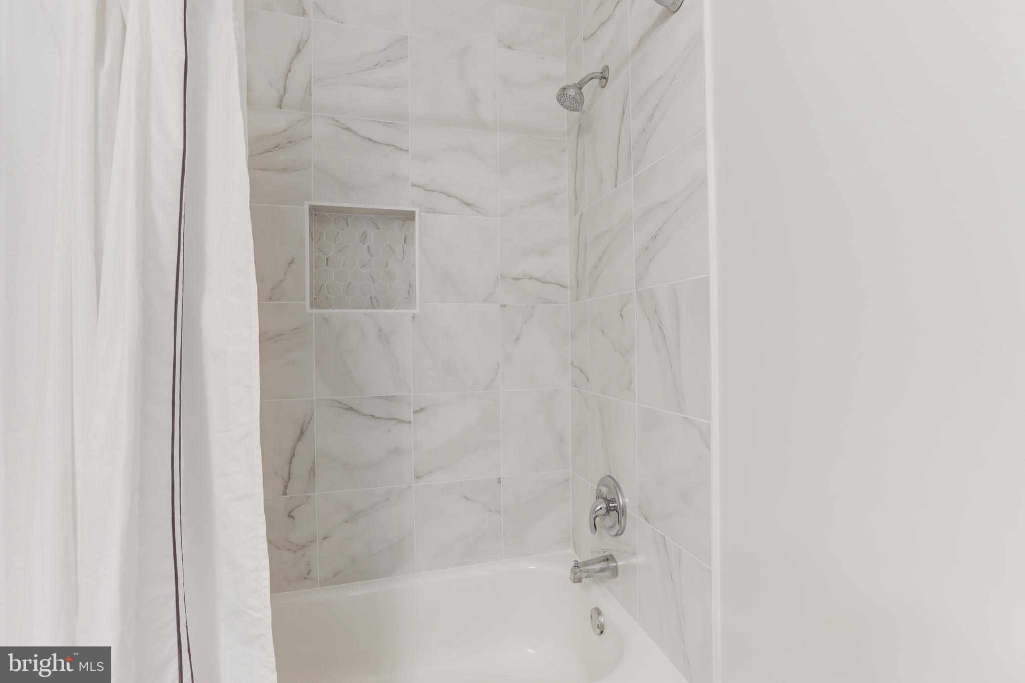 1439 Northgate Square, Unit 21B Reston, VA 20190 - Photo 22 of 27