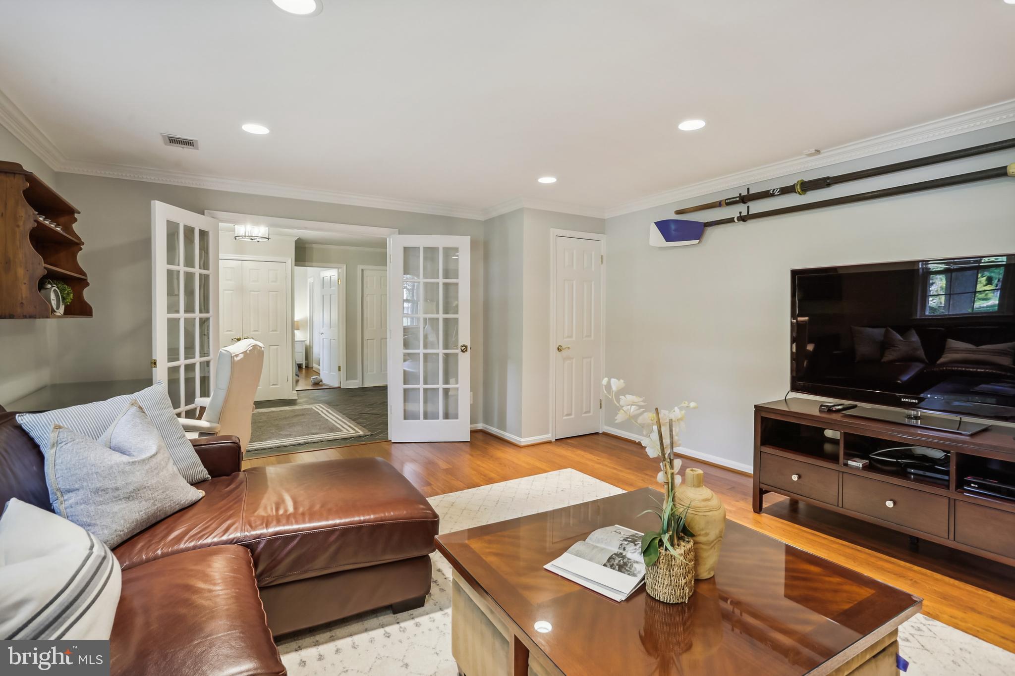 6820 Old Stage Road North Bethesda, MD 20852 - Photo 13 of 87