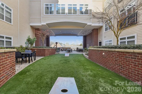 $1,443 | 905 Kenilworth Avenue, Unit A4J, Charlotte, NC 28204