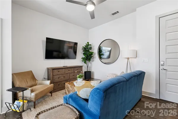 $1,443 | 905 Kenilworth Avenue, Unit A4J, Charlotte, NC 28204