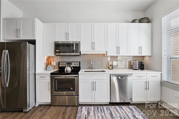 $1,443 | 905 Kenilworth Avenue, Unit A4J, Charlotte, NC 28204