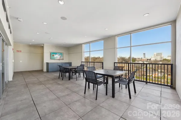 $1,443 | 905 Kenilworth Avenue, Unit A4J, Charlotte, NC 28204