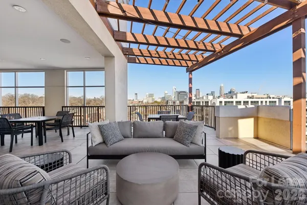 $1,443 | 905 Kenilworth Avenue, Unit A4J, Charlotte, NC 28204