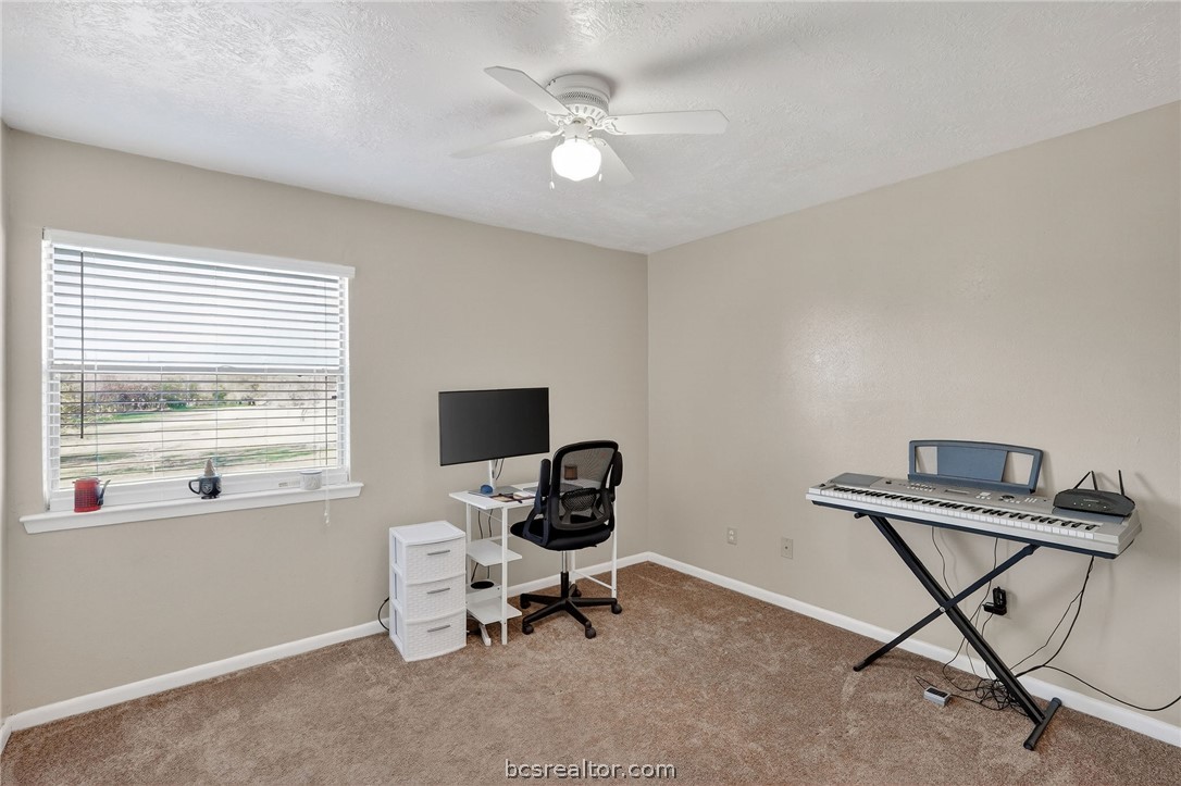 1400 Summit Street, Unit B College Station, TX 77845 - Photo 15 of 28