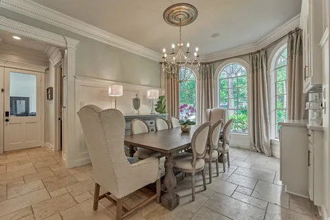 $1,595,000 | 319 South Silvershire Circle, The Woodlands, TX 77381
