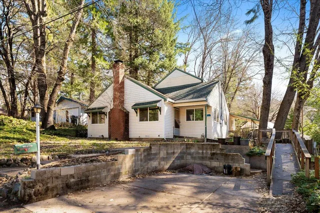 $349,000 | 4418 Gleaves Avenue, Dunsmuir, CA 96025