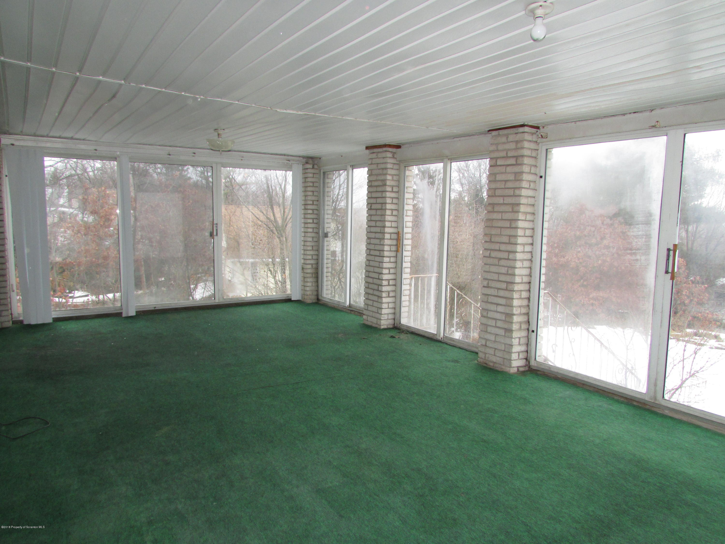829 East Mountain Road Scranton, PA 18505 - Photo 11 of 43 Gallery Image 11