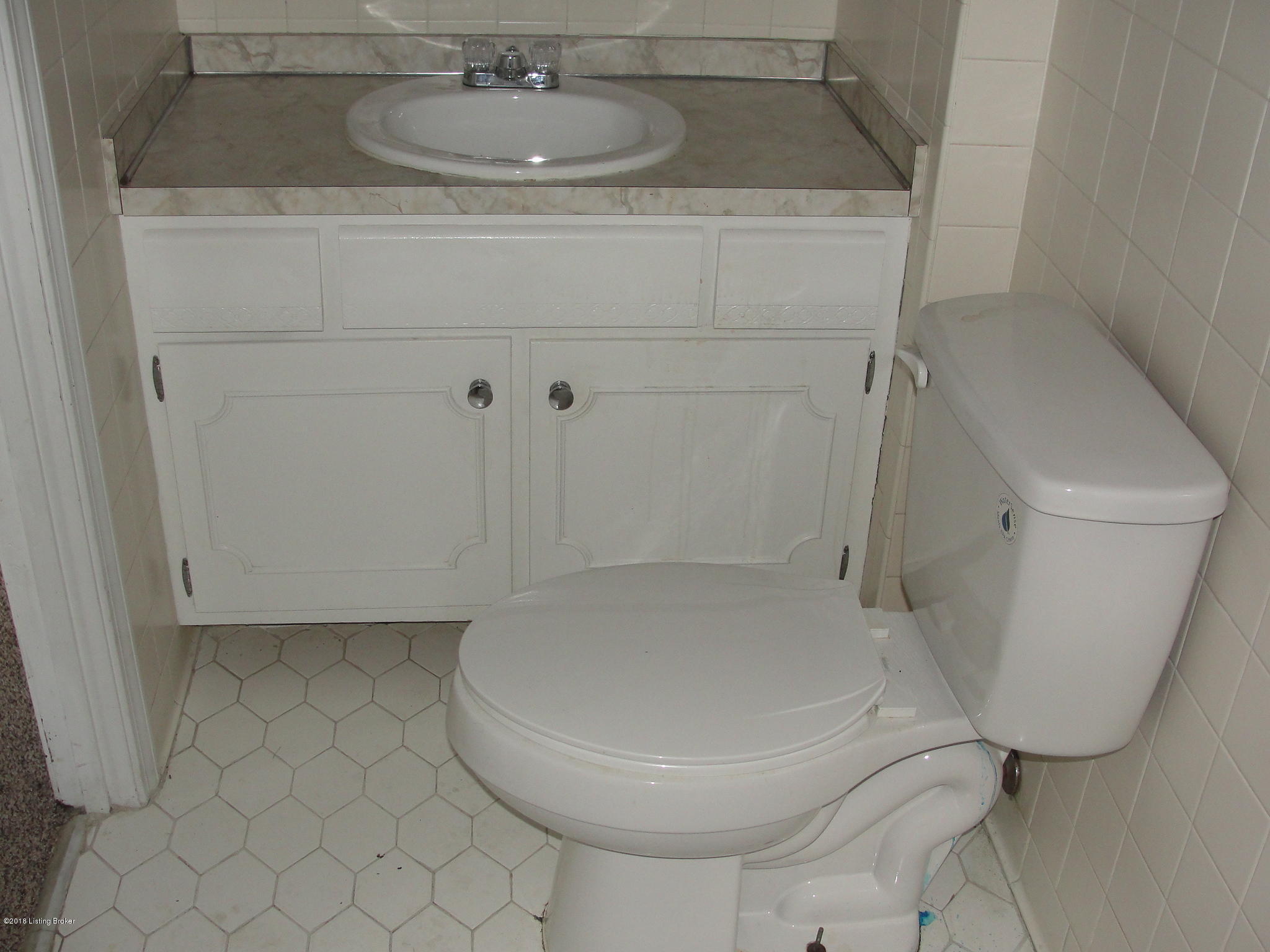 10705 Marcitis Road Louisville, KY 40272 - Photo 15 of 23 015
