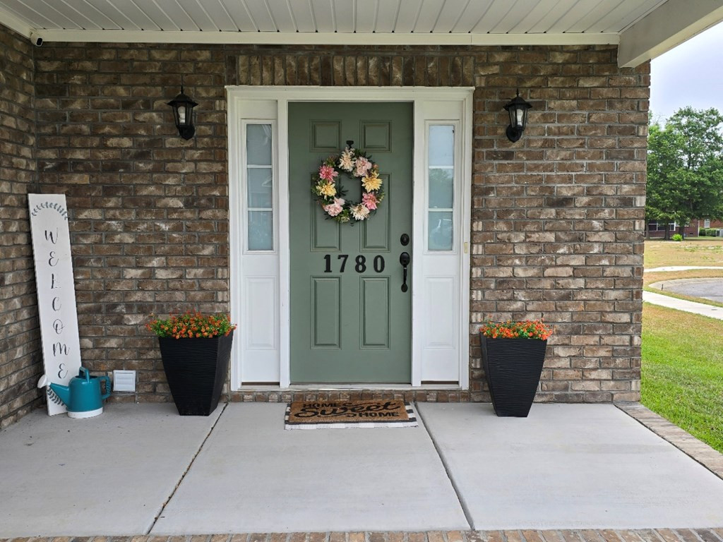1780 Titanic Court Sumter, SC 29153 - Photo 2 of 39
