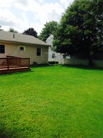87 Bedford Road Woburn, MA 01801 - Photo 8 of 8 Gallery Image 8