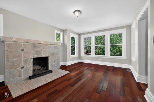 $249,000 | 1701 Galilee Avenue, Zion, IL 60099