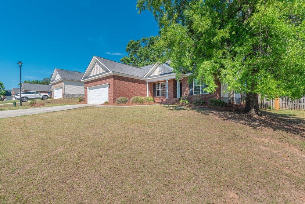 223 Crown Heights Way Grovetown, GA 30813 - Photo 3 of 44 003_223_crown_height_way_003_911