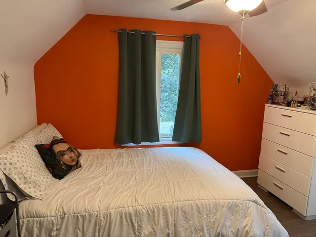 $370,000 | 300 South Cumberland Parkway, Des Plaines, IL 60016