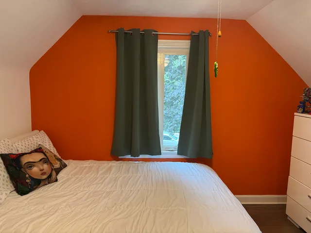 $370,000 | 300 South Cumberland Parkway, Des Plaines, IL 60016