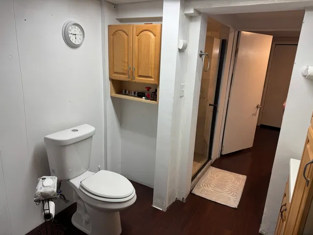 $370,000 | 300 South Cumberland Parkway, Des Plaines, IL 60016