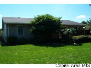 409 Barons Road Springfield, IL 62704 - Photo 2 of 11