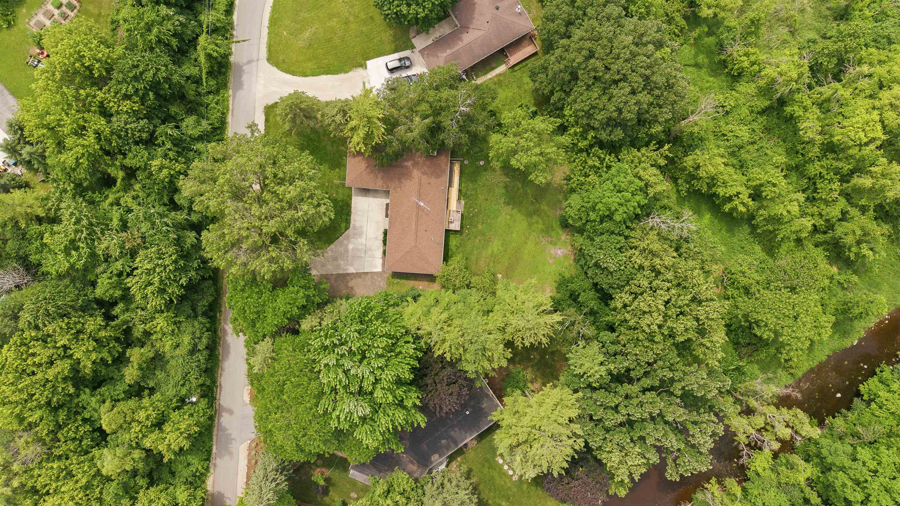 W6878 Riverbend Road Fond du Lac, WI 54937 - Photo 36 of 37