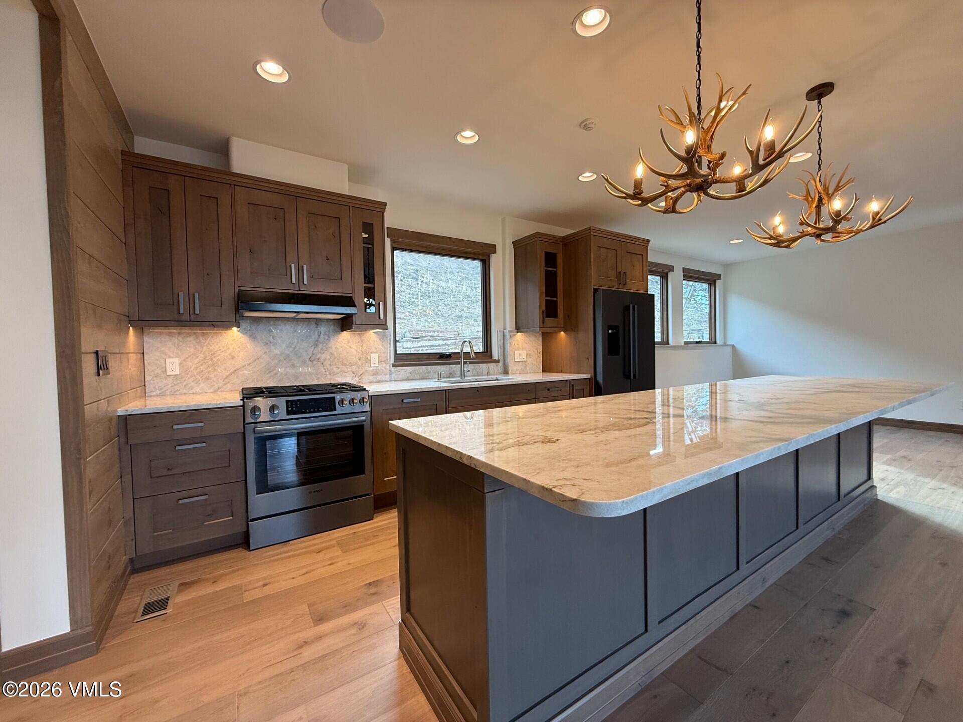 928014da-cd96-4c3f-9de9-92f19421990b