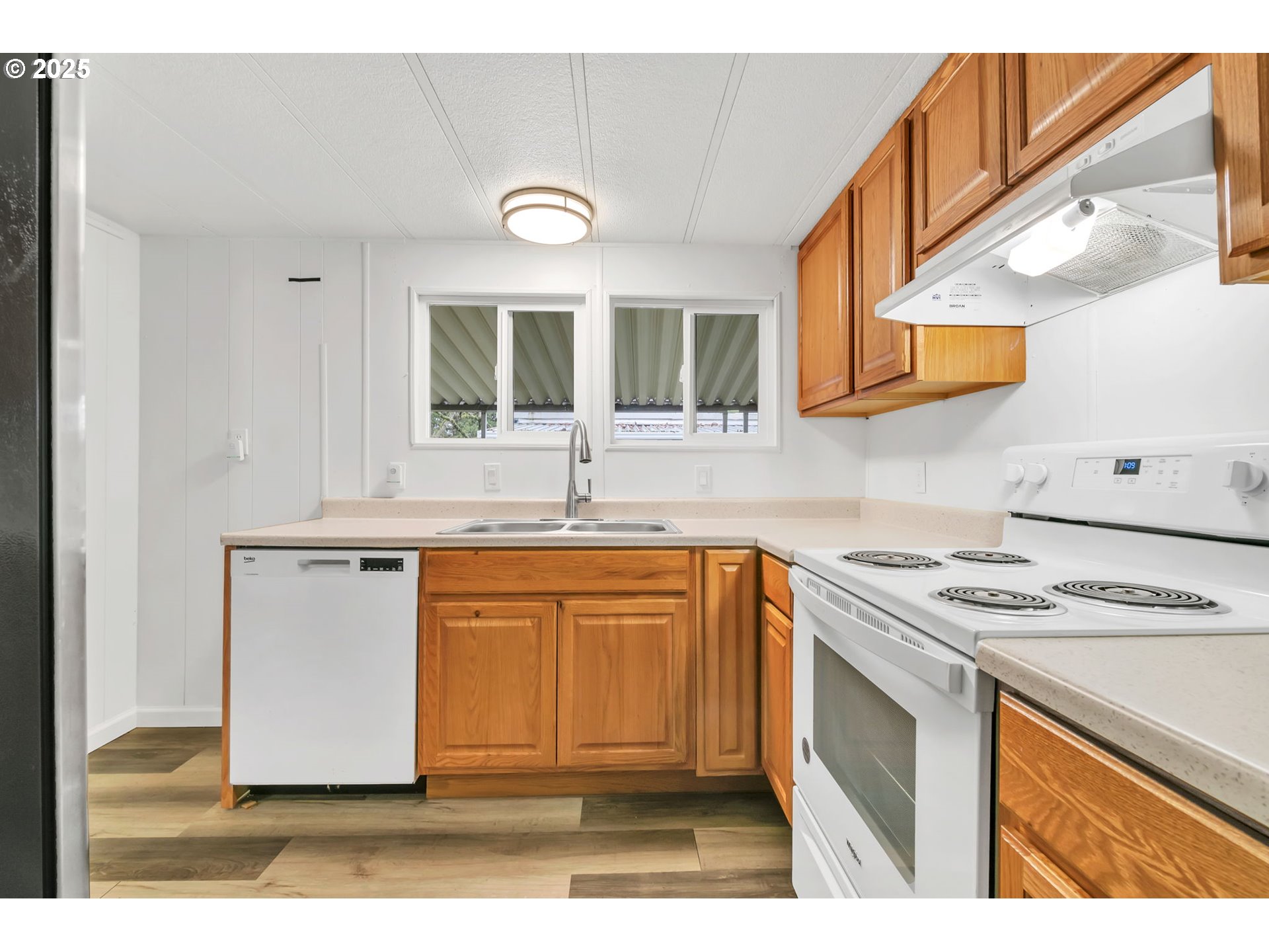 1475 Green Acres Road, Unit 175 Eugene, OR 97408 - Photo 16 of 32 Gallery Image 16