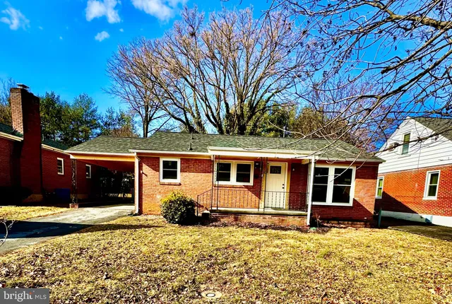 $1,810 | 137 Fox Drive, Winchester, VA 22601