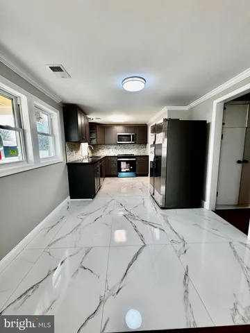 $1,810 | 137 Fox Drive, Winchester, VA 22601