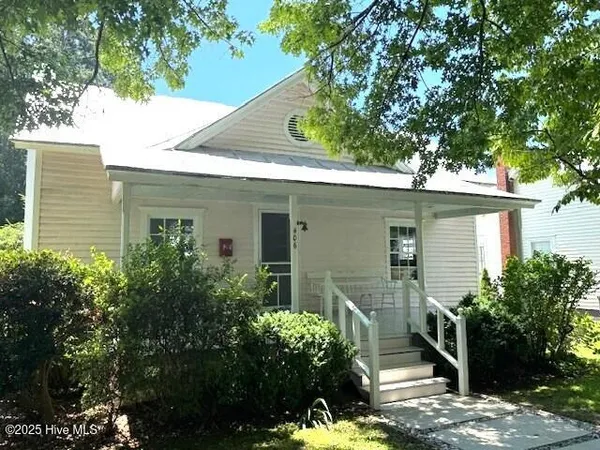 $357,000 | 406 Elliott Street, Edenton, NC 27932