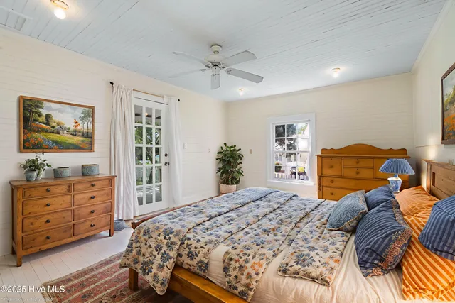 $357,000 | 406 Elliott Street, Edenton, NC 27932