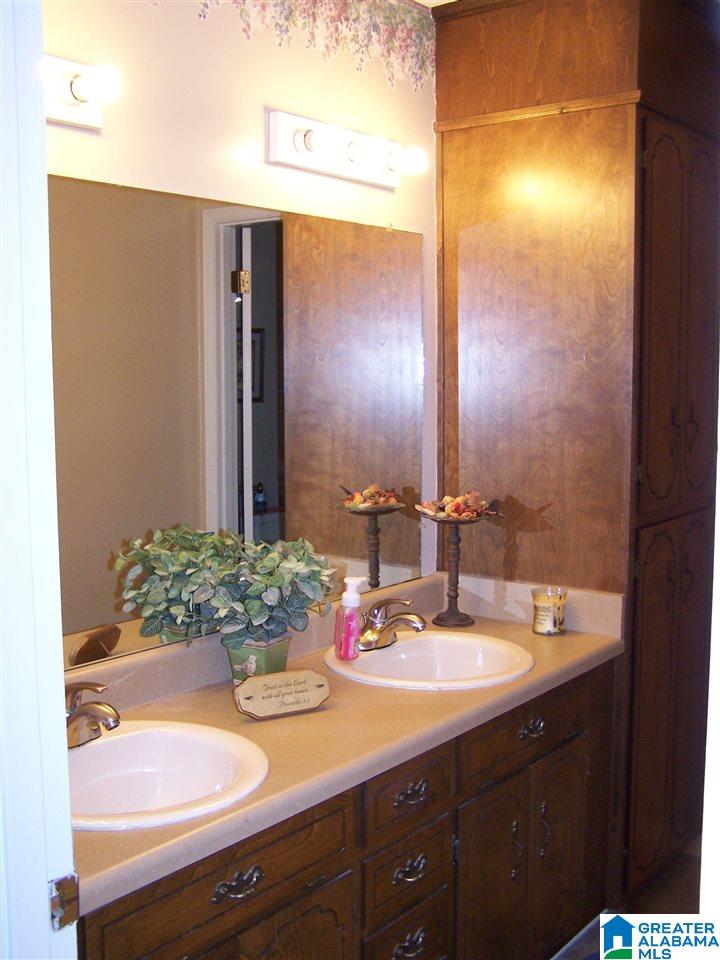 1595 Robin Hill Road Oneonta, AL 35121 - Photo 34 of 48
