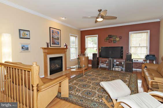 6405 Ivy Spring Elkridge, MD 21075 - Photo 12 of 30 Family Room