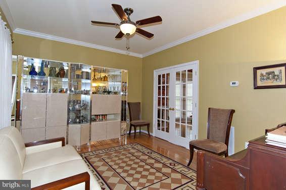 6405 Ivy Spring Elkridge, MD 21075 - Photo 3 of 30 Living Room