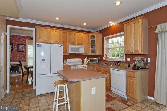 6405 Ivy Spring Elkridge, MD 21075 - Photo 9 of 30 Kitchen