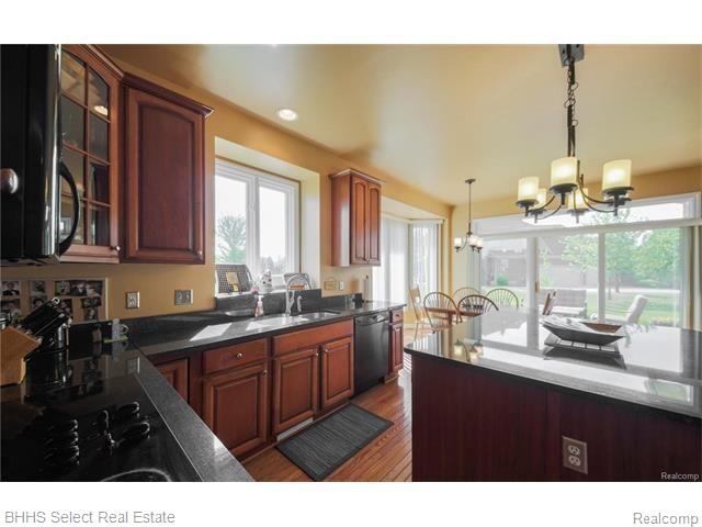 48391 Inveraray Road Canton, MI 48188 - Photo 19 of 41 GetMedia (17).jpg
