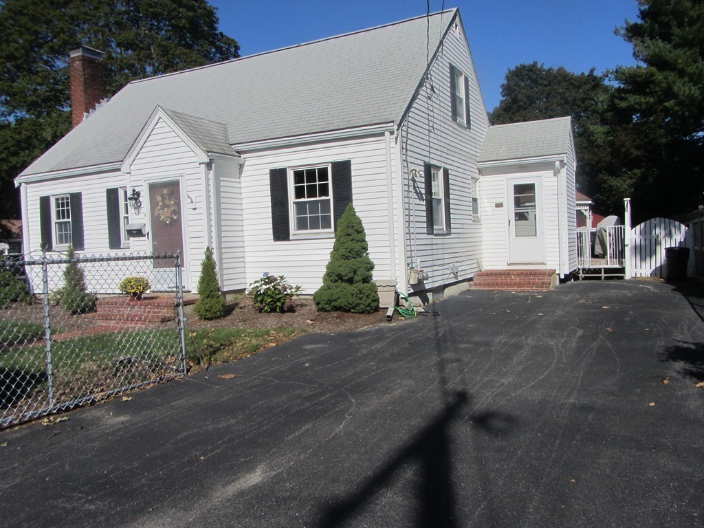 32 Pierce Road Rockland, MA 02370 - Photo 4 of 30 Gallery Image 4