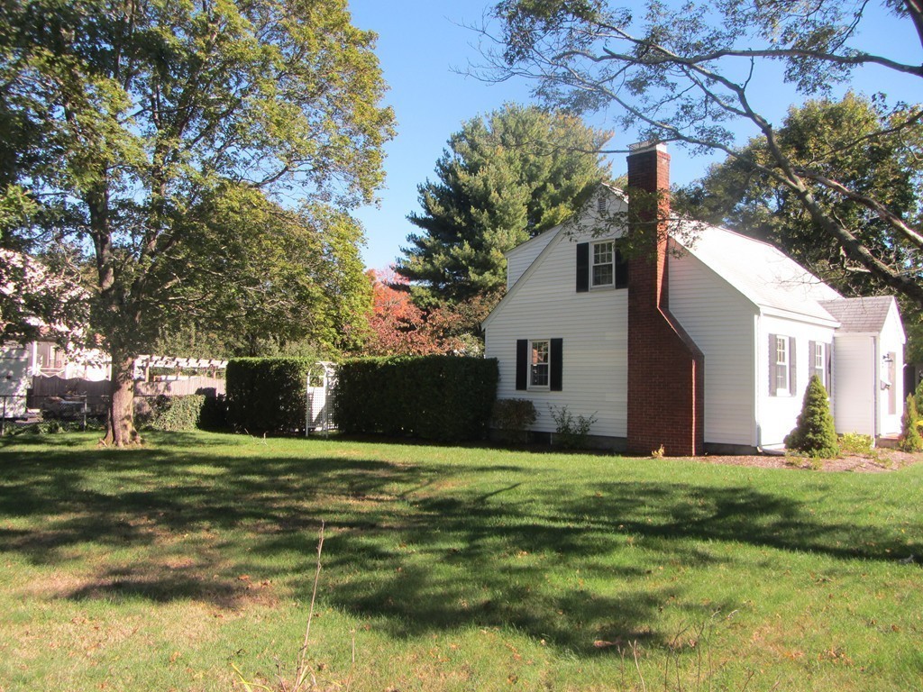 32 Pierce Road Rockland, MA 02370 - Photo 5 of 30 Gallery Image 5