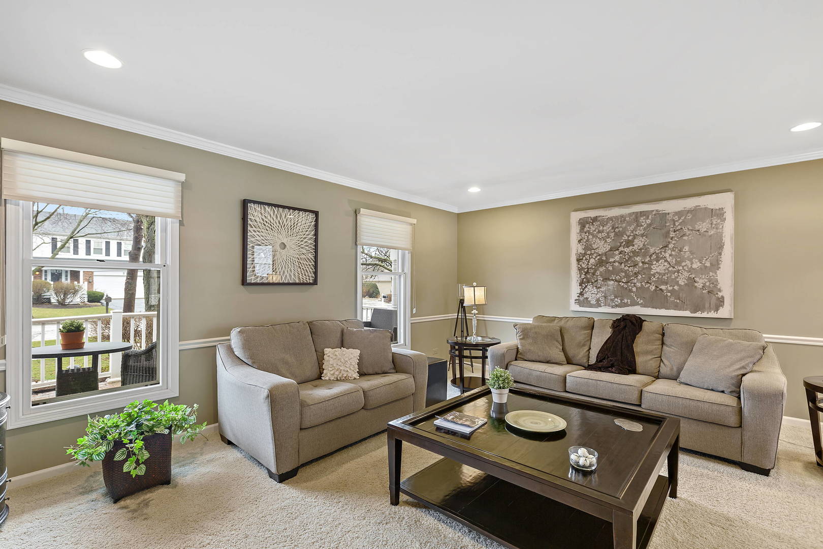 2706 Pebblebrook Lane Rolling Meadows, IL 60008 - Photo 5 of 34 a living room with furniture and a large window